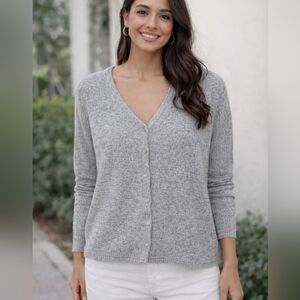 GAP GREY CARDIGAN SIZE MEDIUM